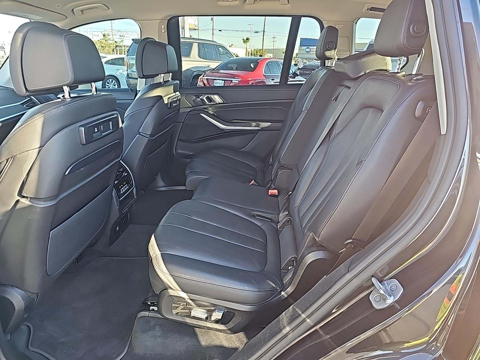 2022 BMW X7 xDrive40i AWD