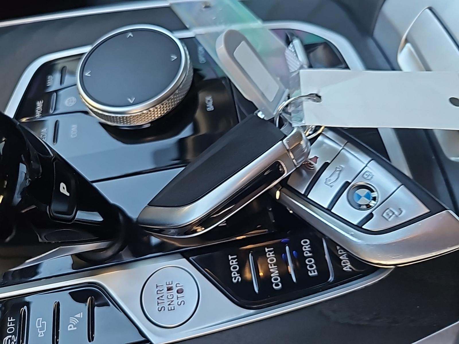 2022 BMW X7 xDrive40i AWD