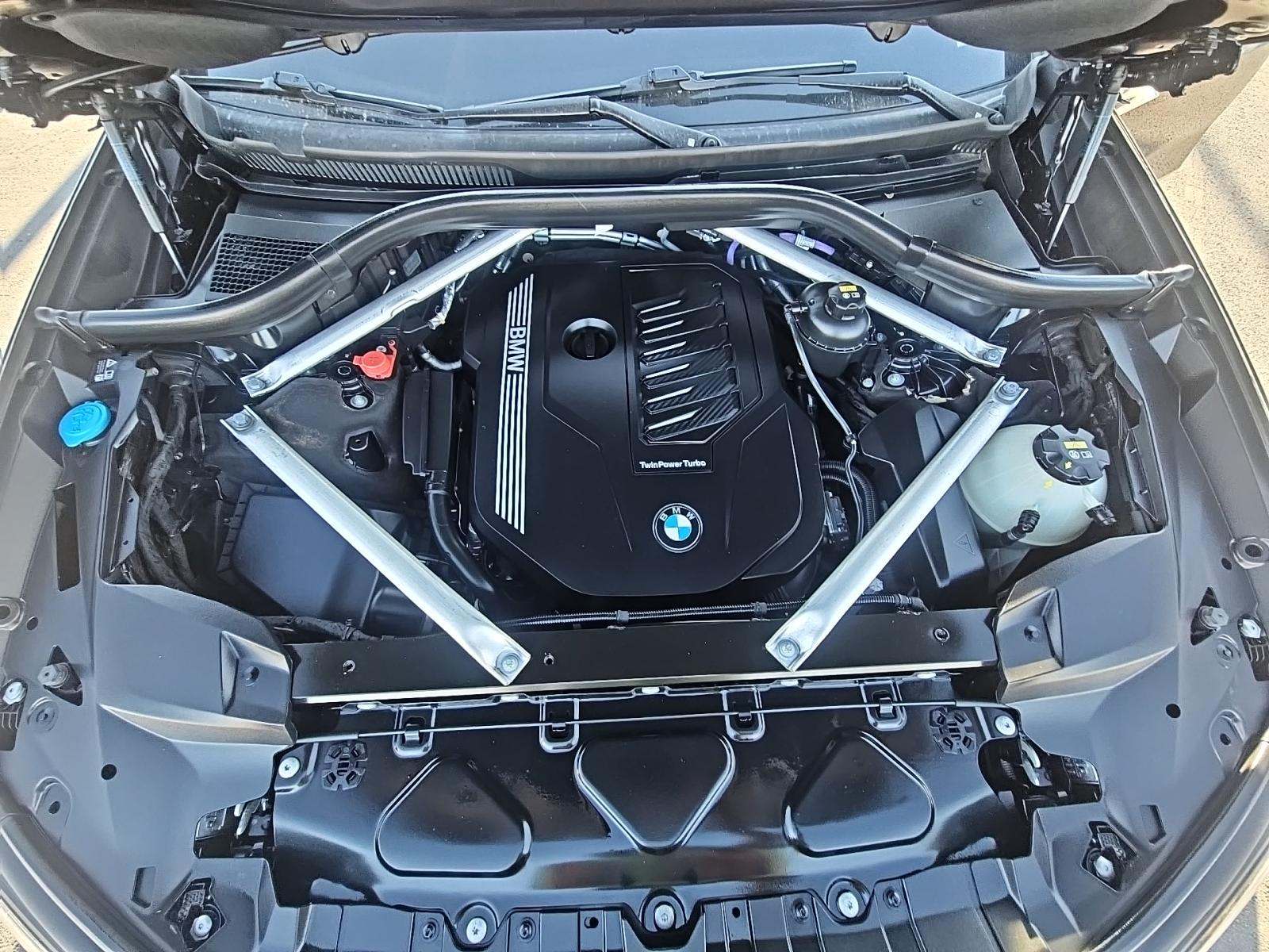 2022 BMW X7 xDrive40i AWD