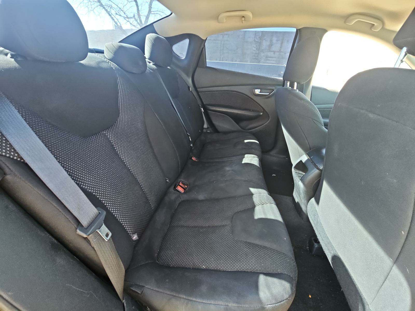 2016 Dodge Dart SE FWD