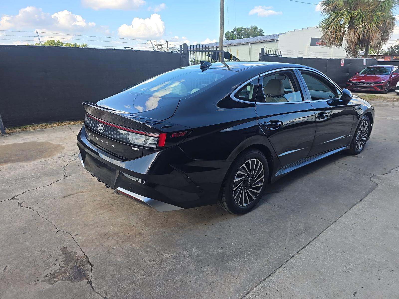 2025 Hyundai Sonata Hybrid SEL FWD