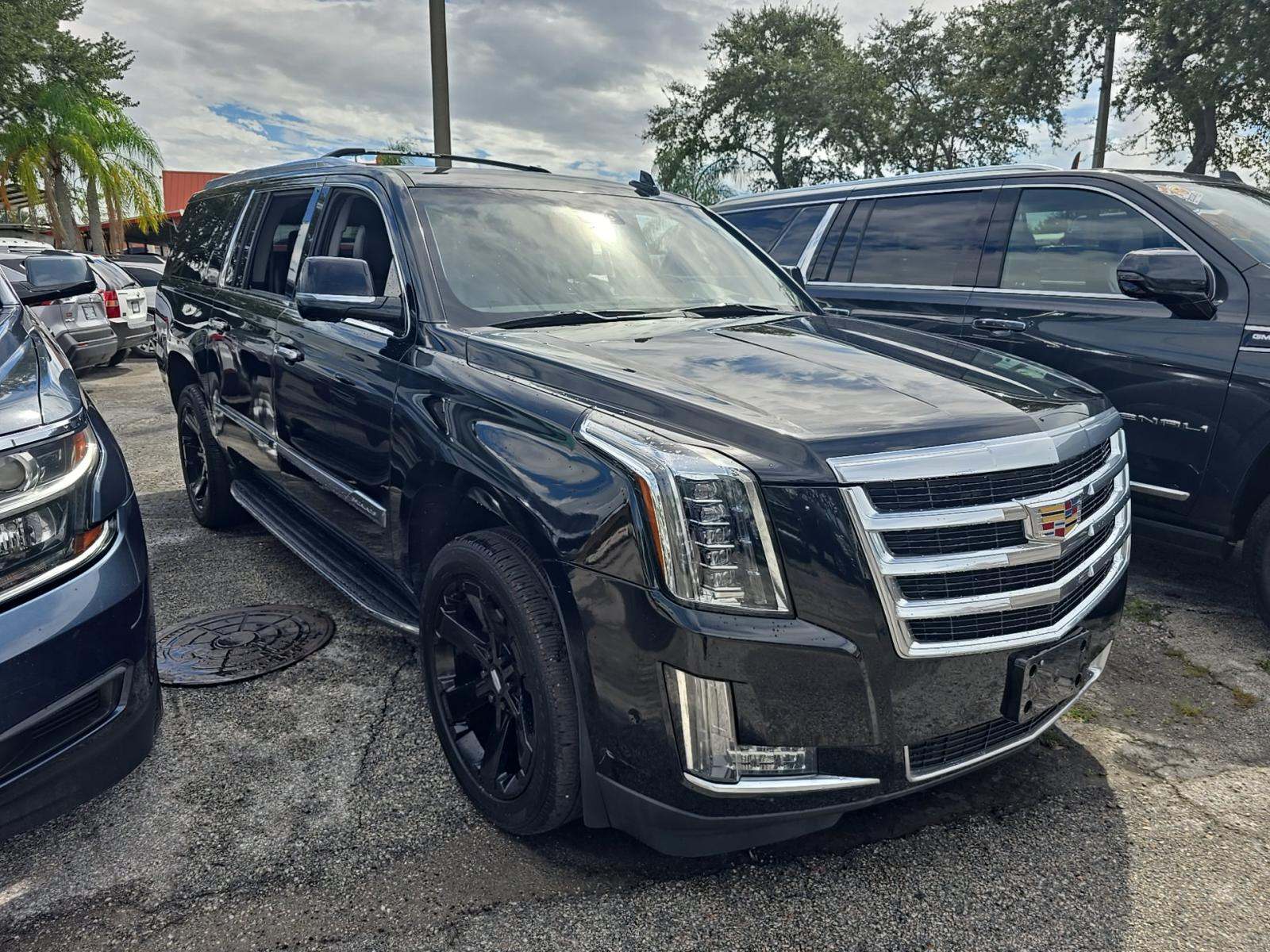 2019 Cadillac Escalade ESV Luxury AWD