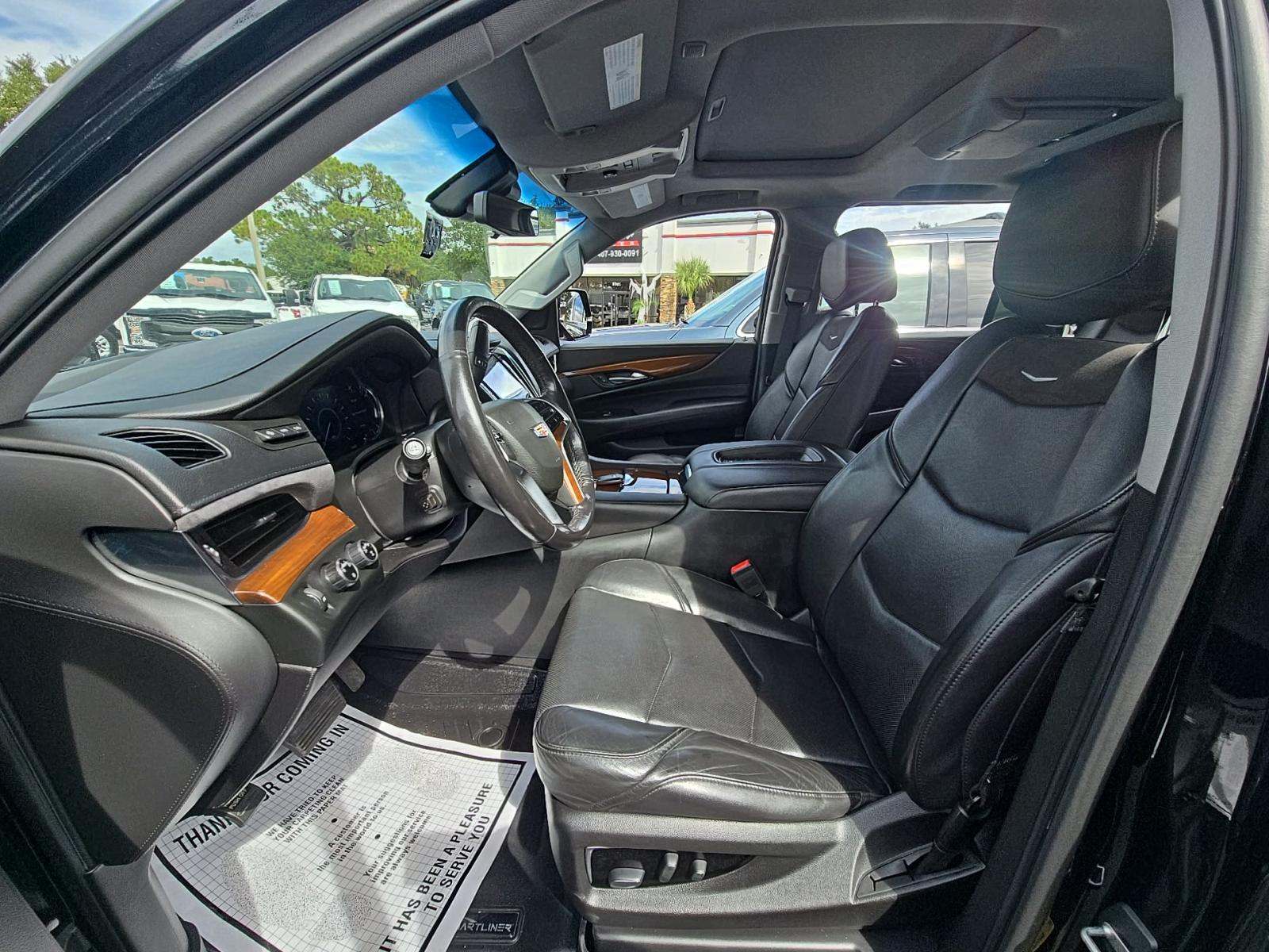 2019 Cadillac Escalade ESV Luxury AWD