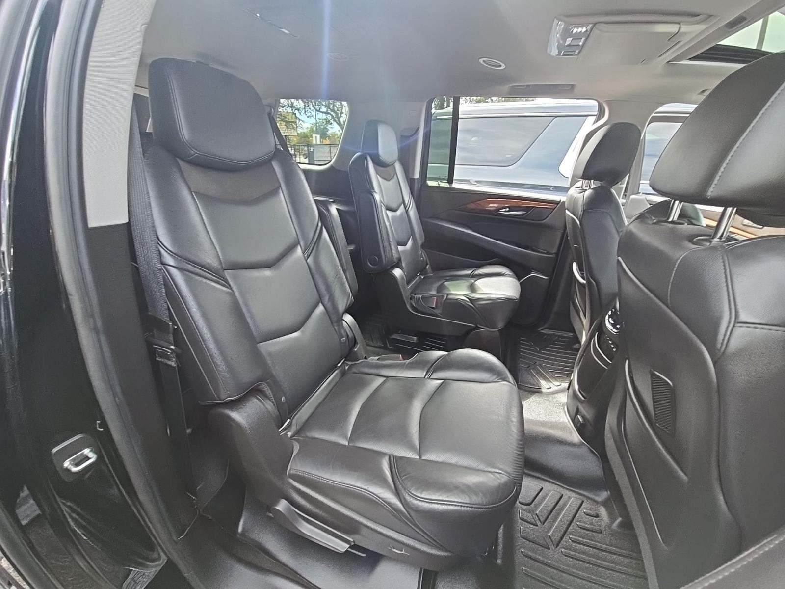 2019 Cadillac Escalade ESV Luxury AWD