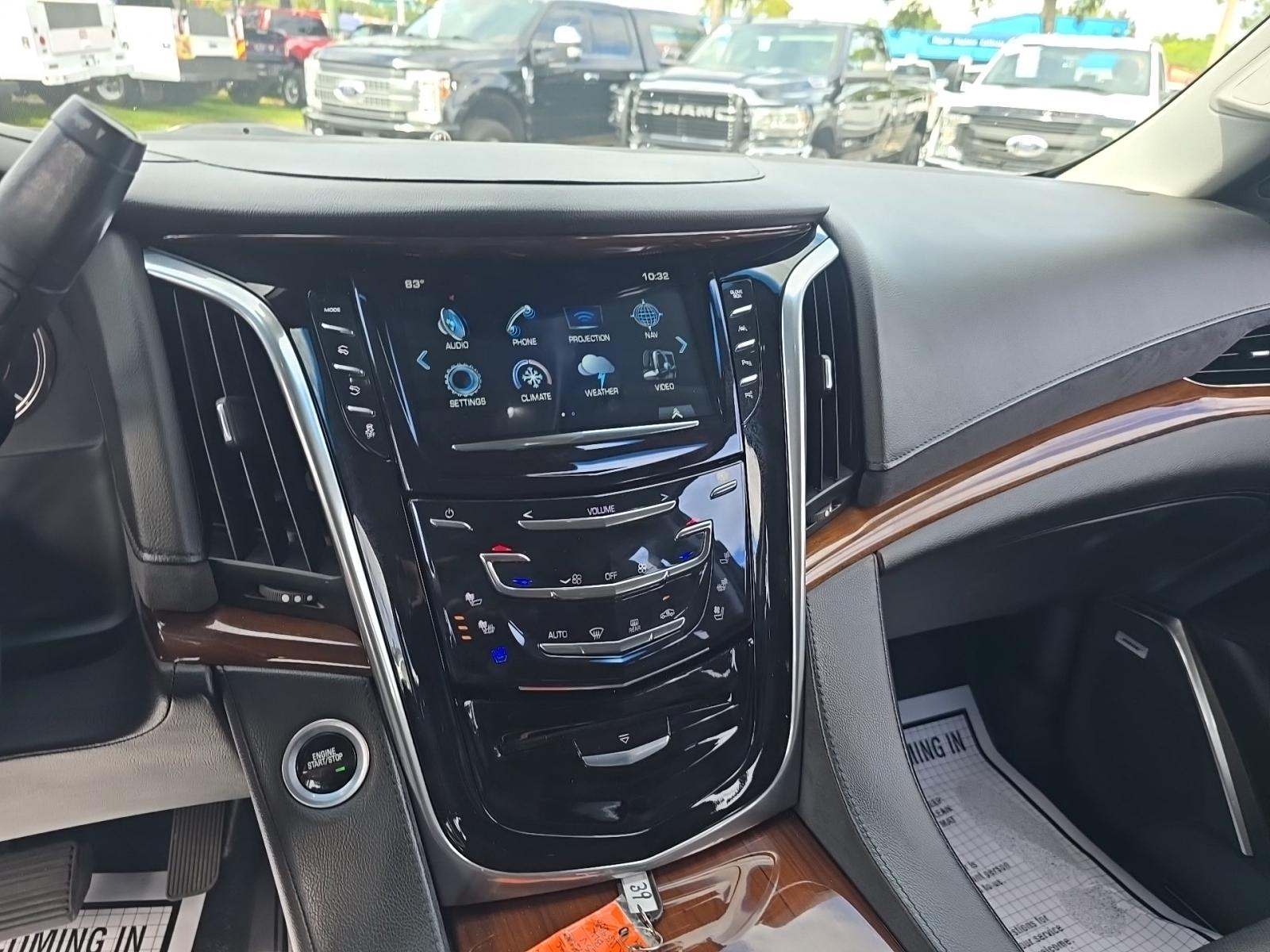 2019 Cadillac Escalade ESV Luxury AWD