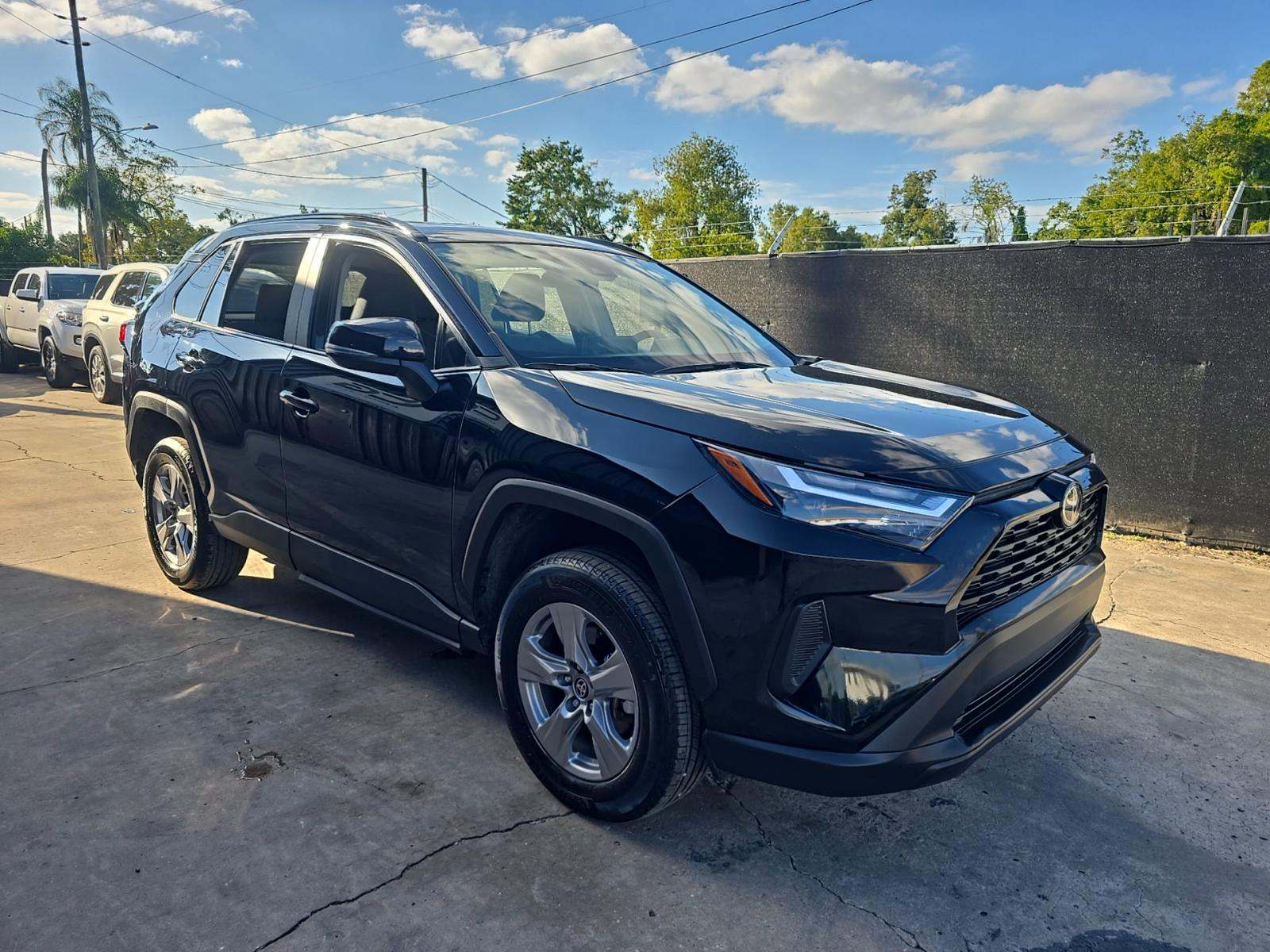 2025 Toyota RAV4 XLE AWD