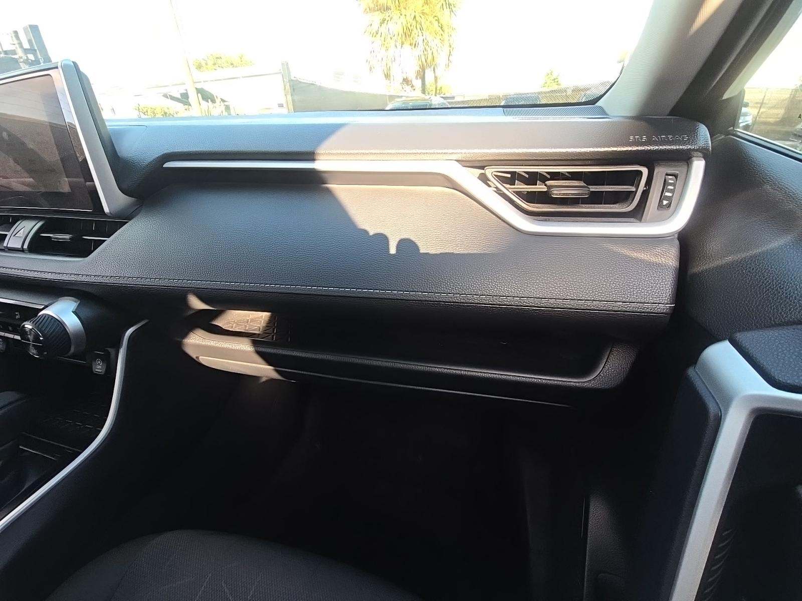 2025 Toyota RAV4 XLE AWD