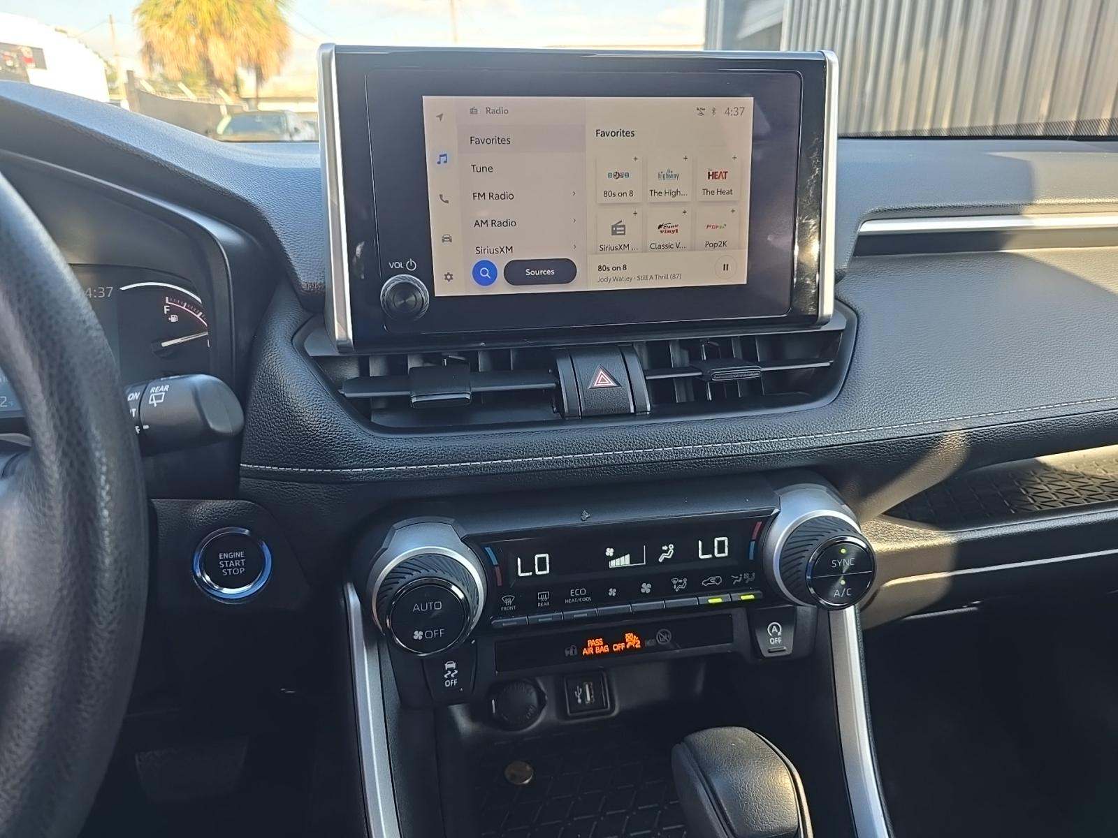 2025 Toyota RAV4 XLE AWD