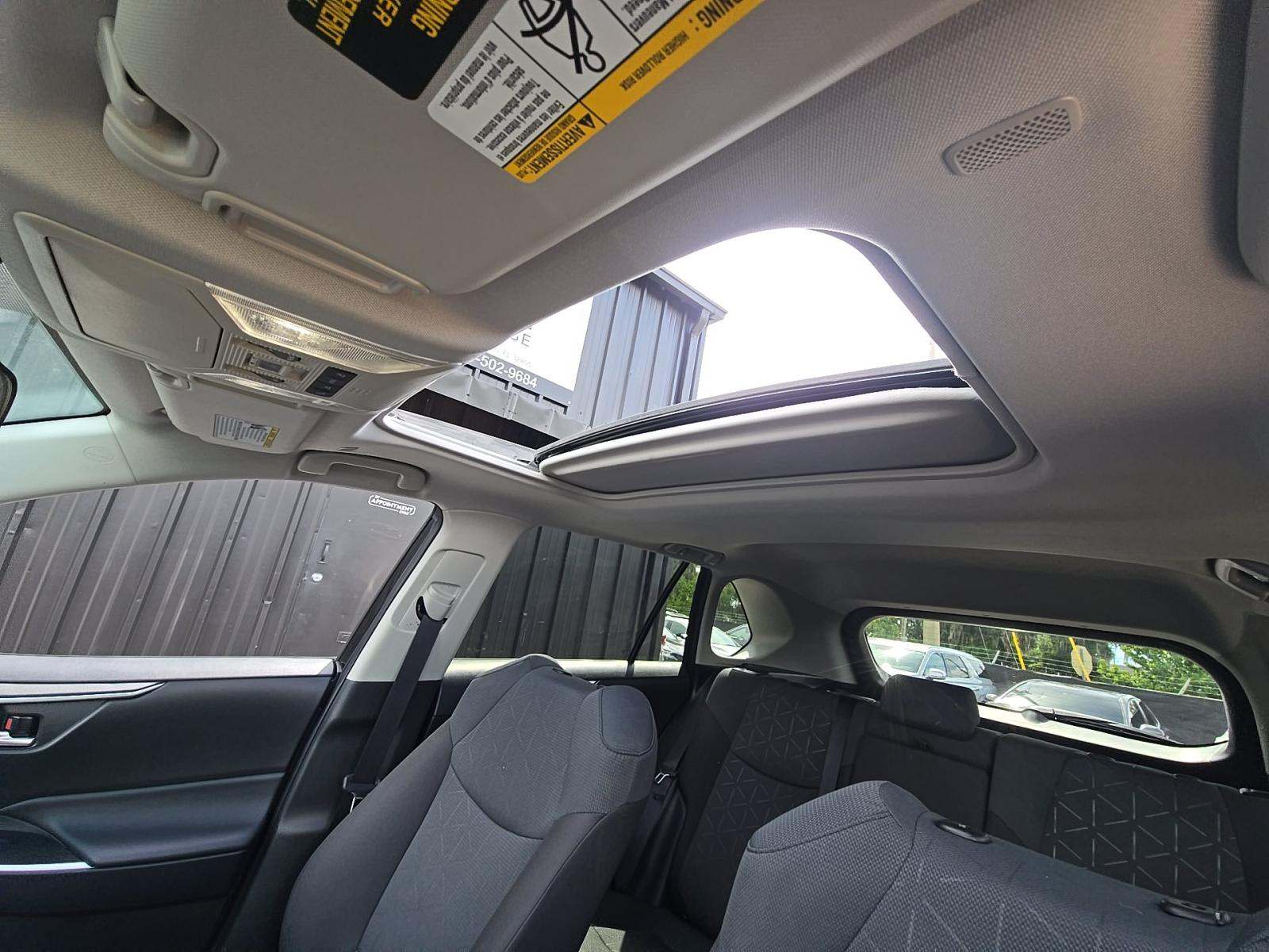 2025 Toyota RAV4 XLE AWD