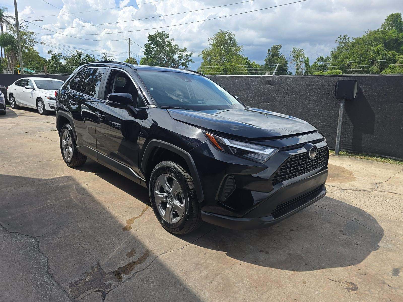 2025 Toyota RAV4 XLE AWD