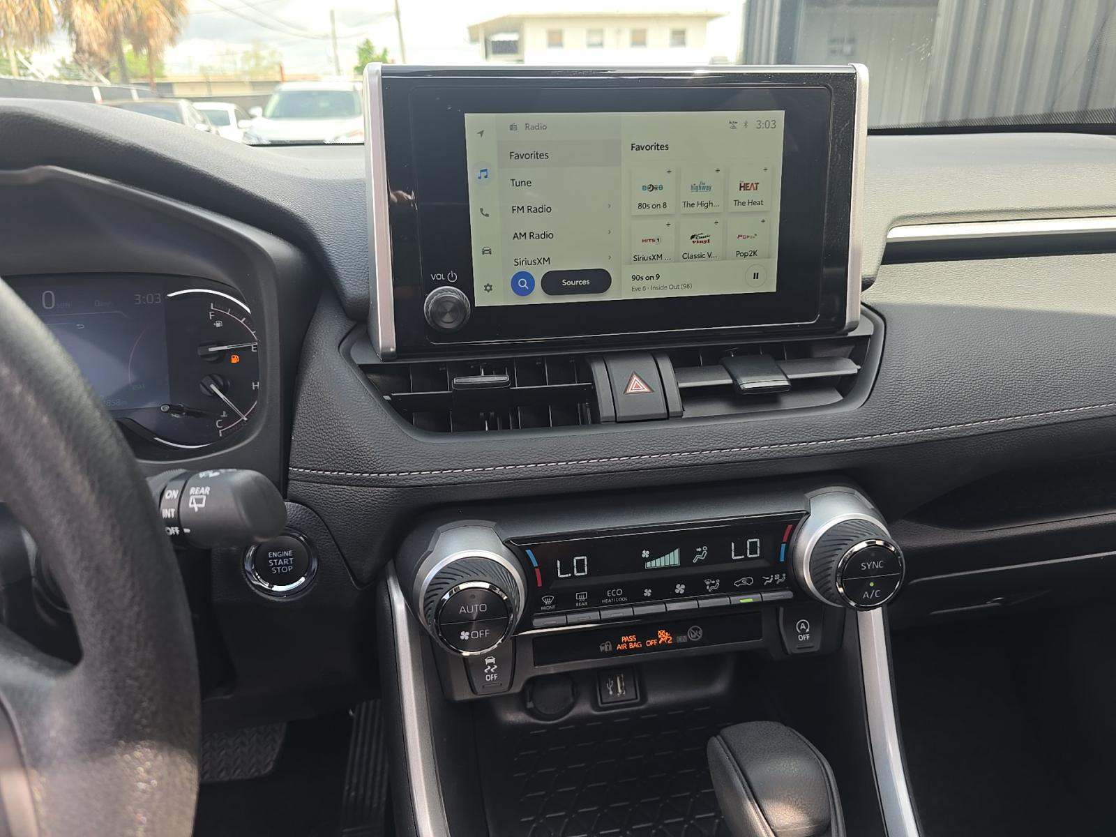 2025 Toyota RAV4 XLE AWD