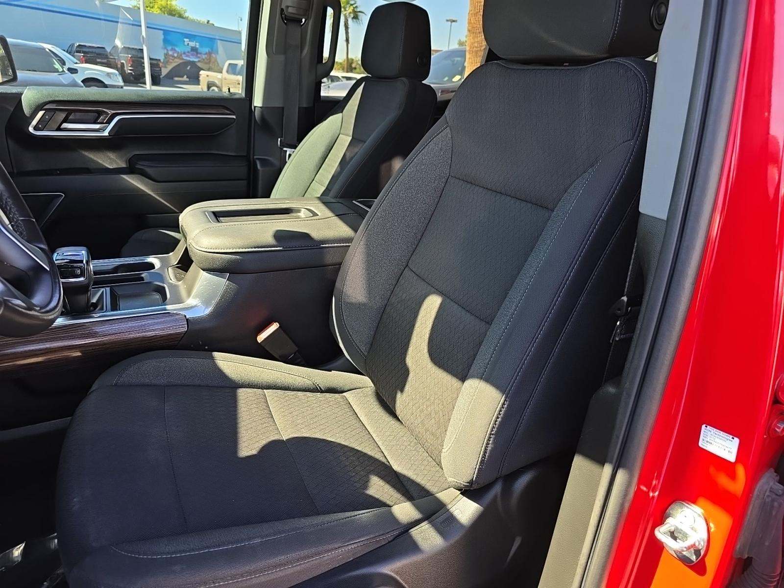 2022 Chevrolet Silverado 1500 RST AWD