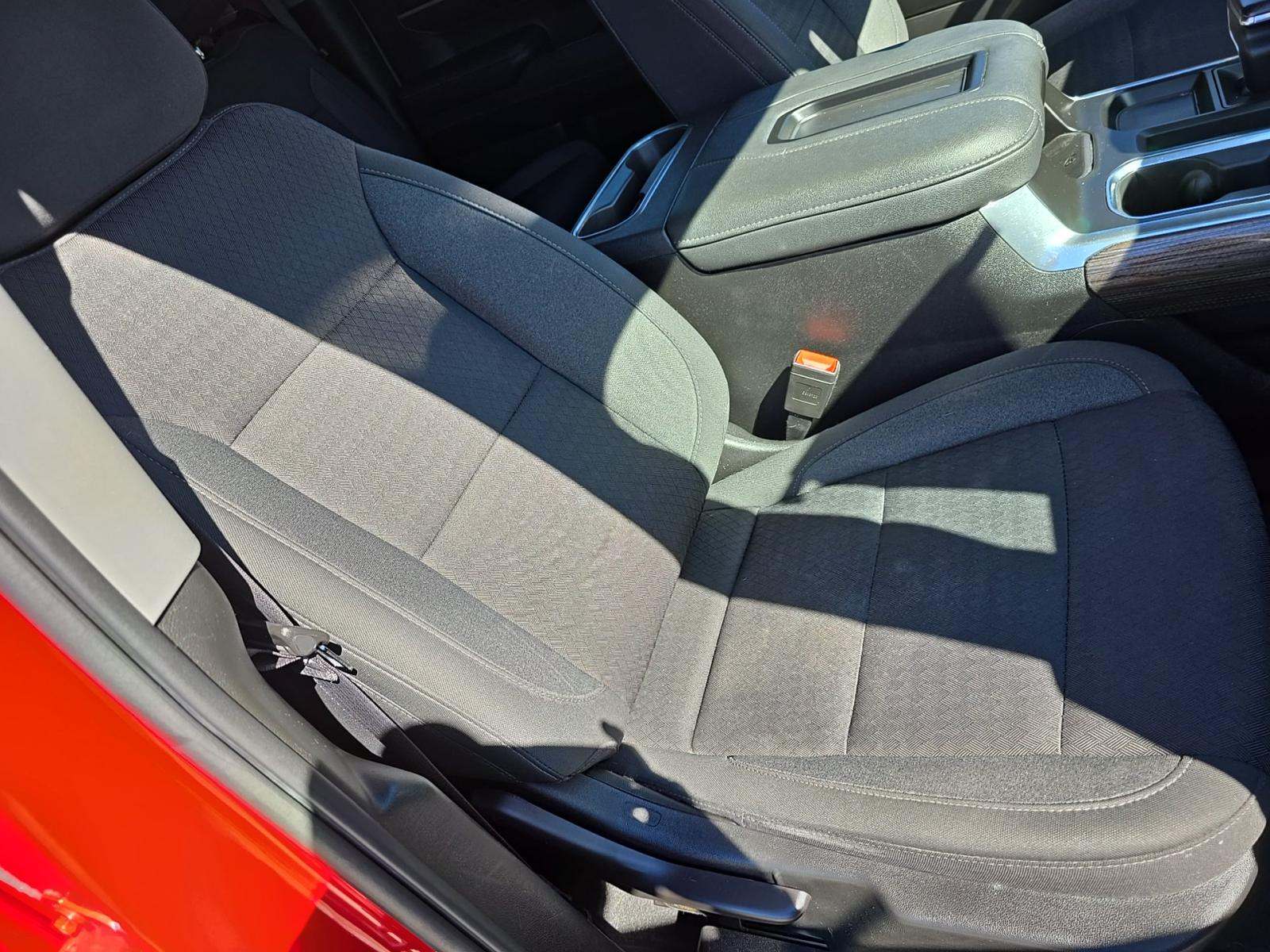 2022 Chevrolet Silverado 1500 RST AWD