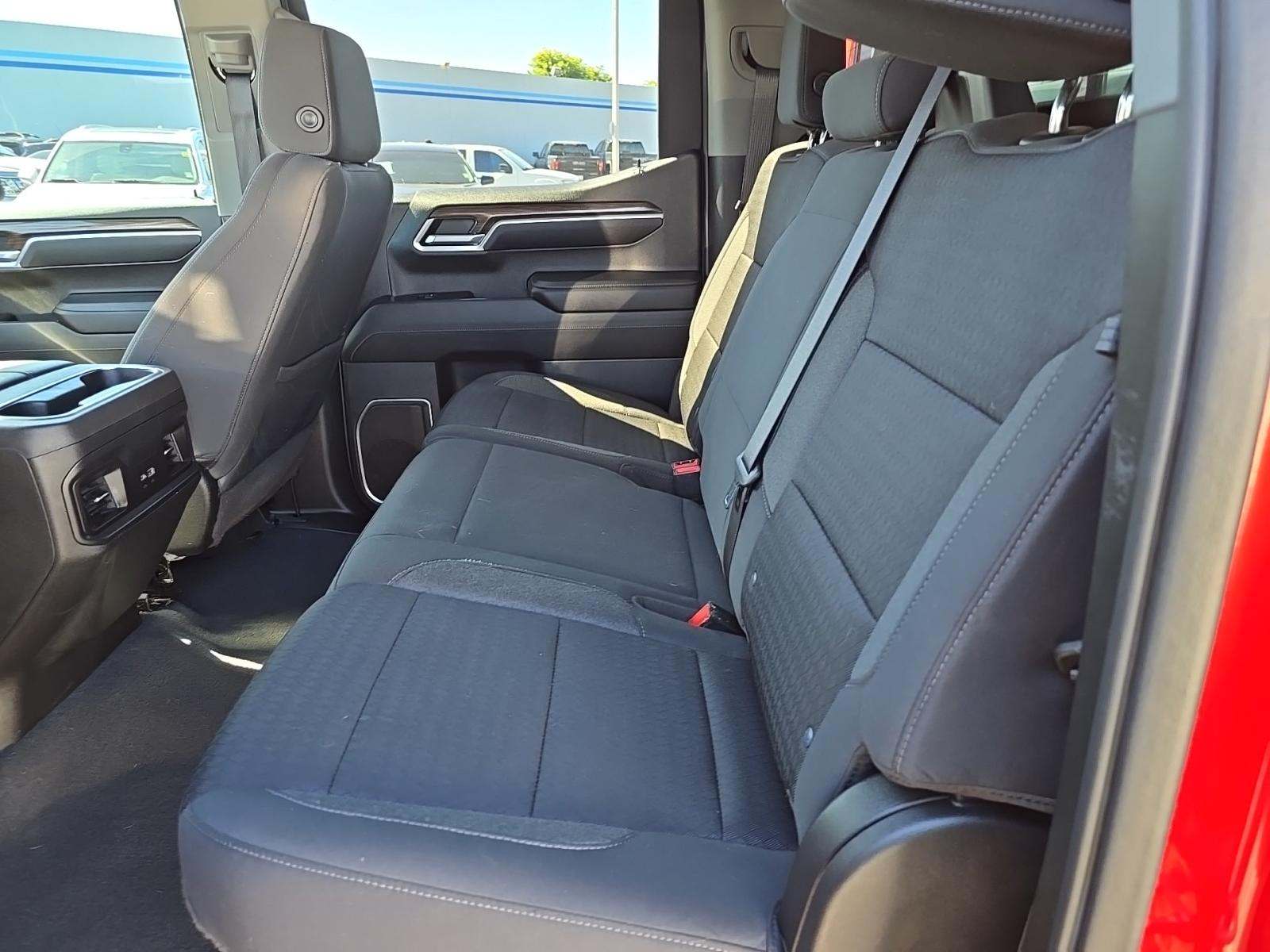 2022 Chevrolet Silverado 1500 RST AWD