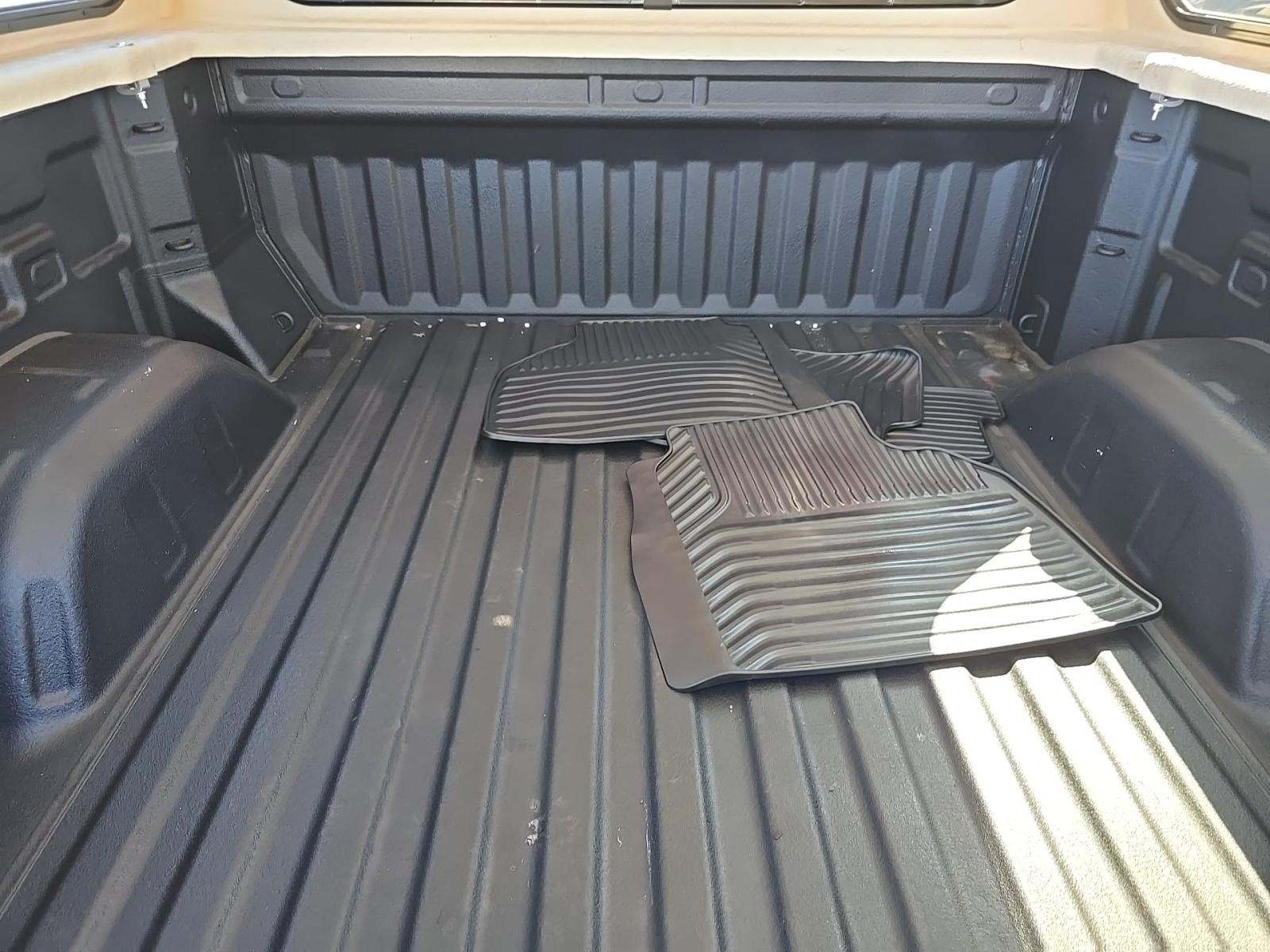 2022 Chevrolet Silverado 1500 RST AWD