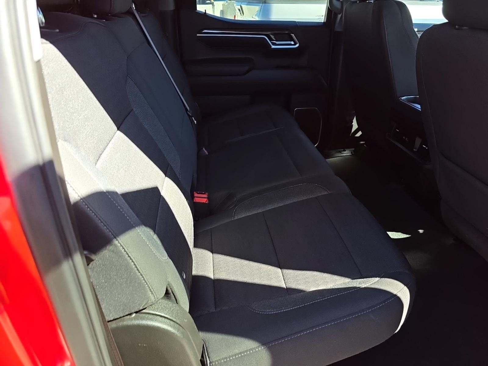 2022 Chevrolet Silverado 1500 RST AWD