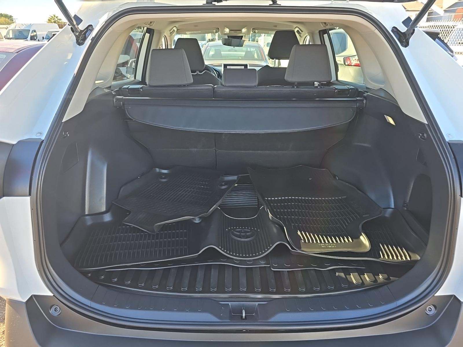 2023 Toyota RAV4 XLE FWD