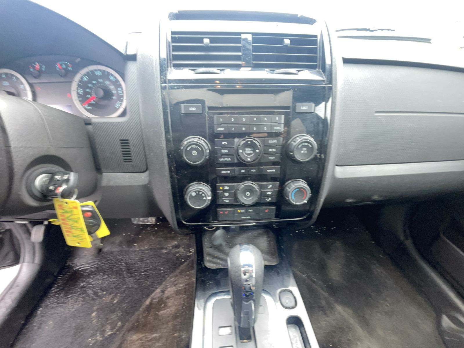 2011 Ford Escape Limited FWD