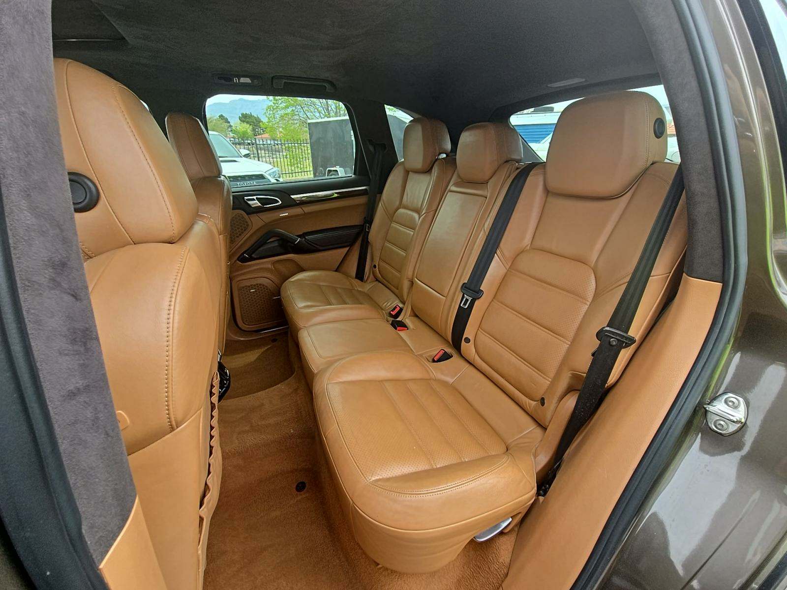 2012 Porsche Cayenne Turbo AWD