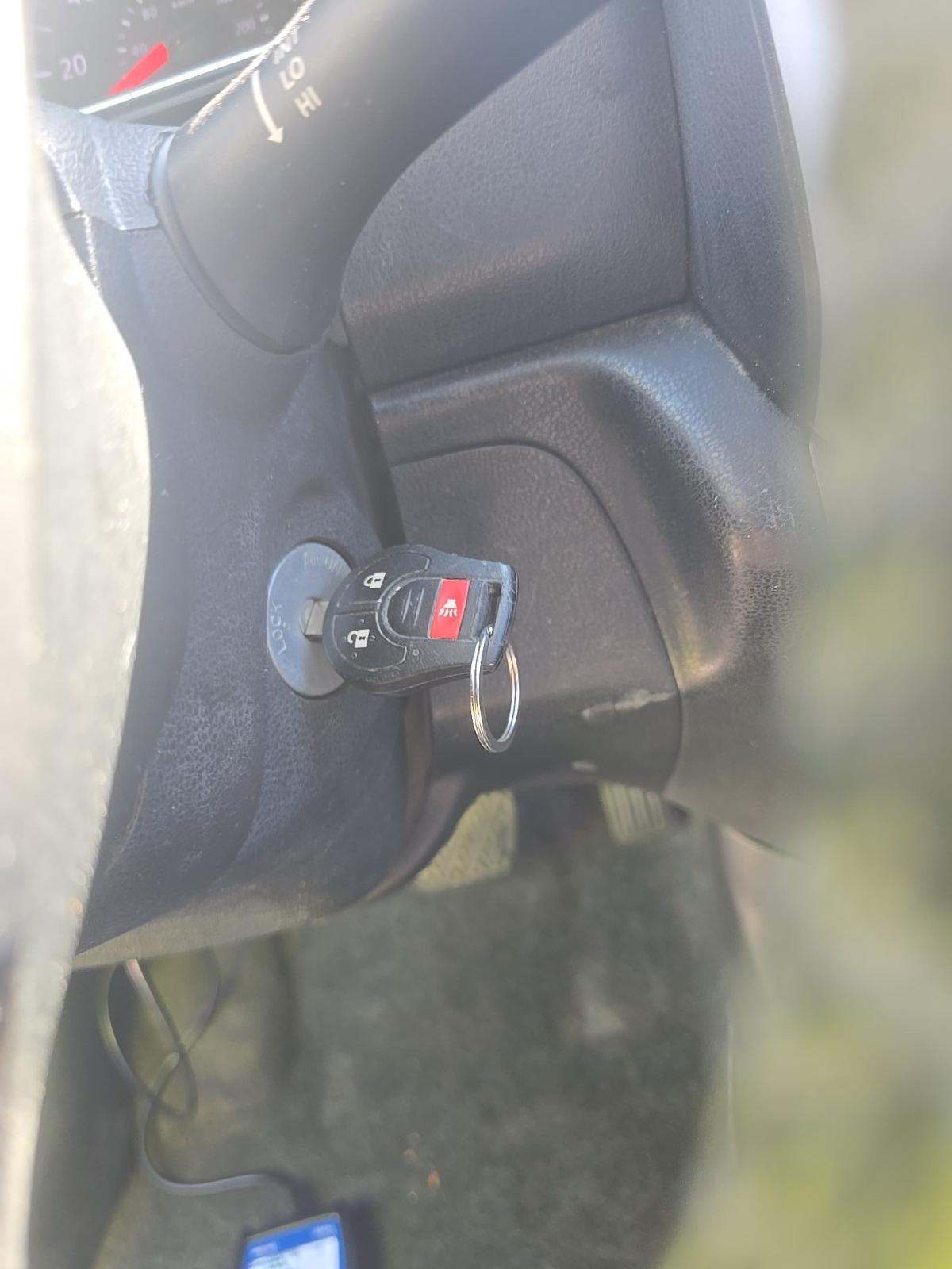 NISSAN VERSA NOTE - 4