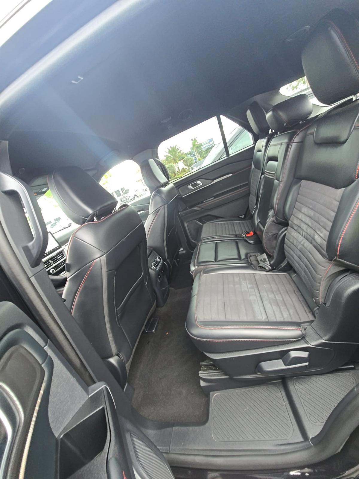 FORD EXPLORER - 9