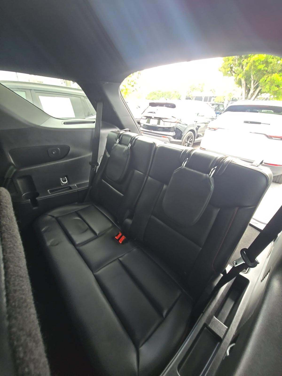 FORD EXPLORER - 10