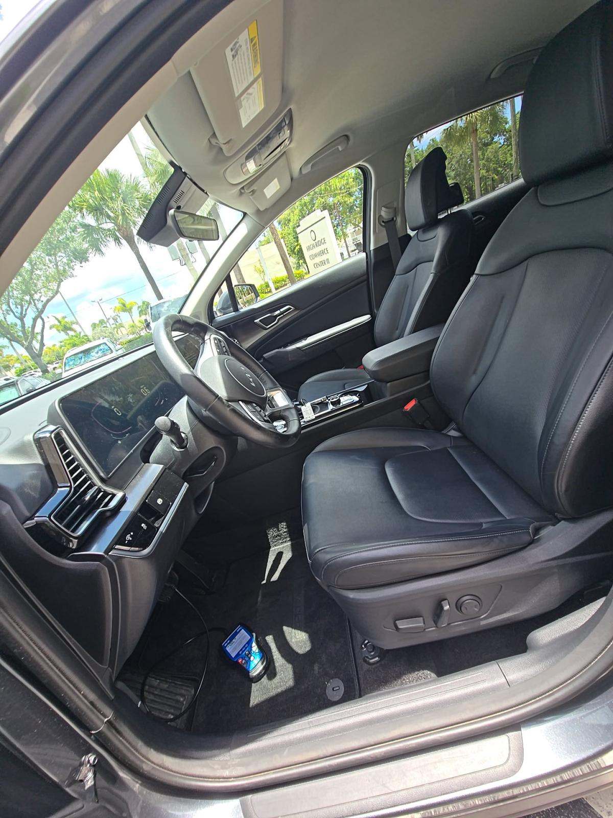 2024 Kia Sportage EX FWD