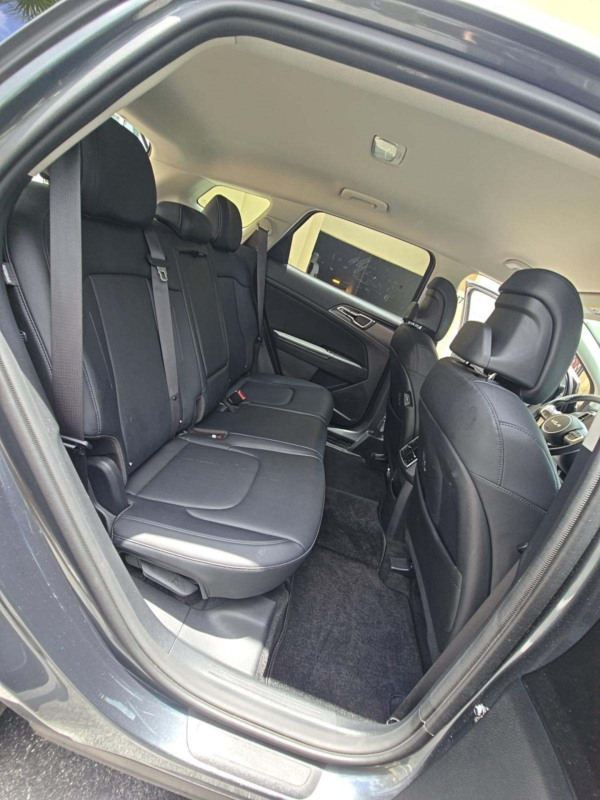 2024 Kia Sportage EX FWD