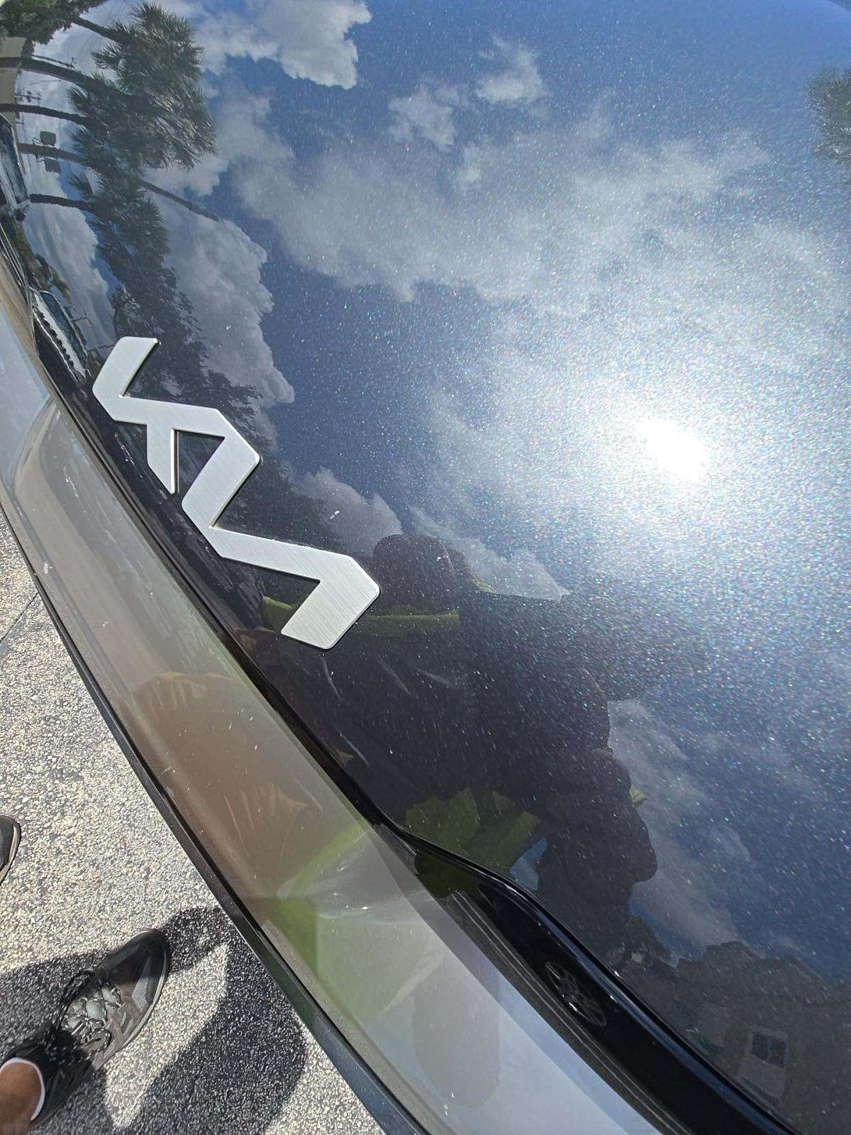 2024 Kia Sportage EX FWD
