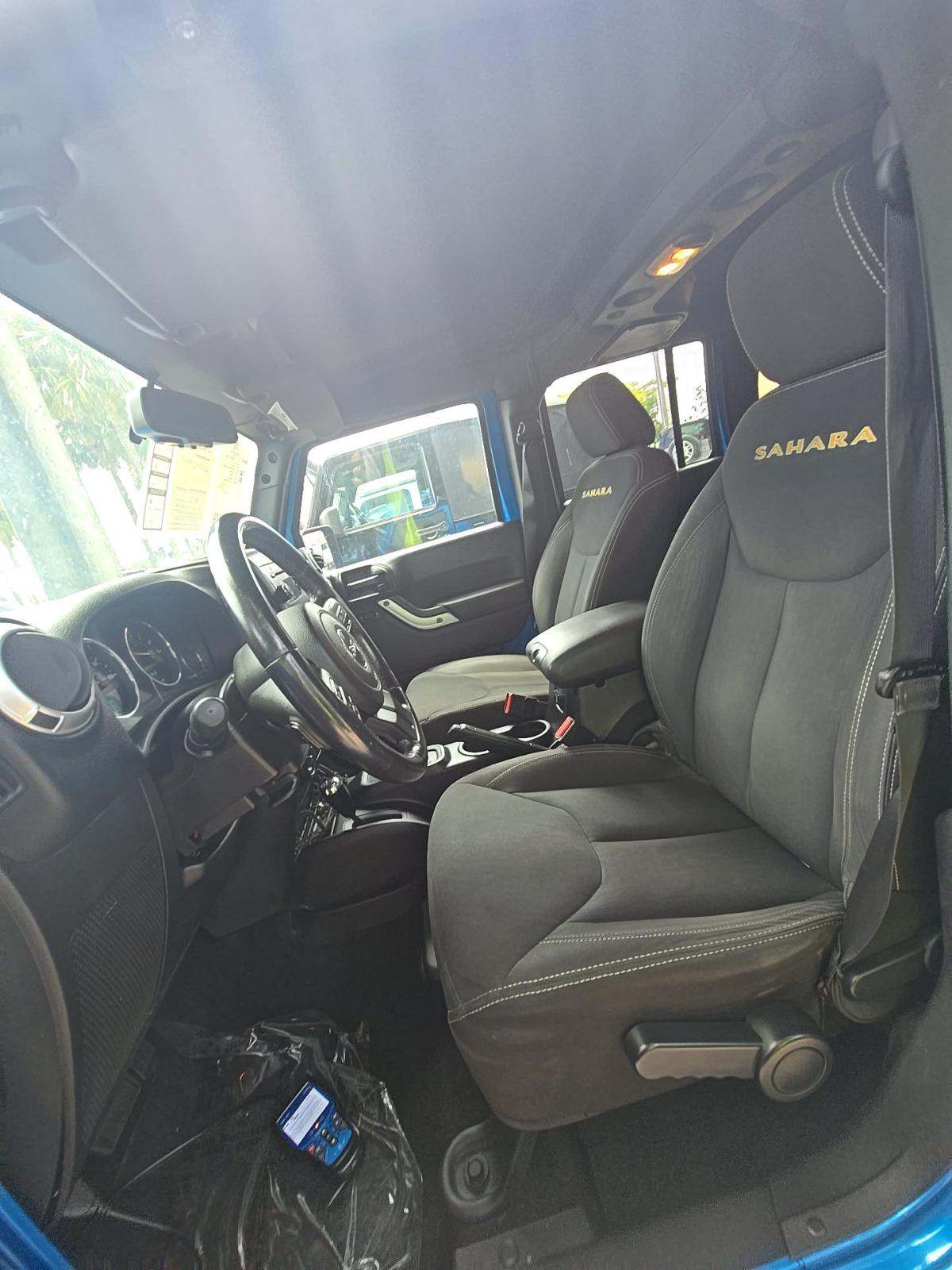 JEEP UNLIMITED SAHARA - 6