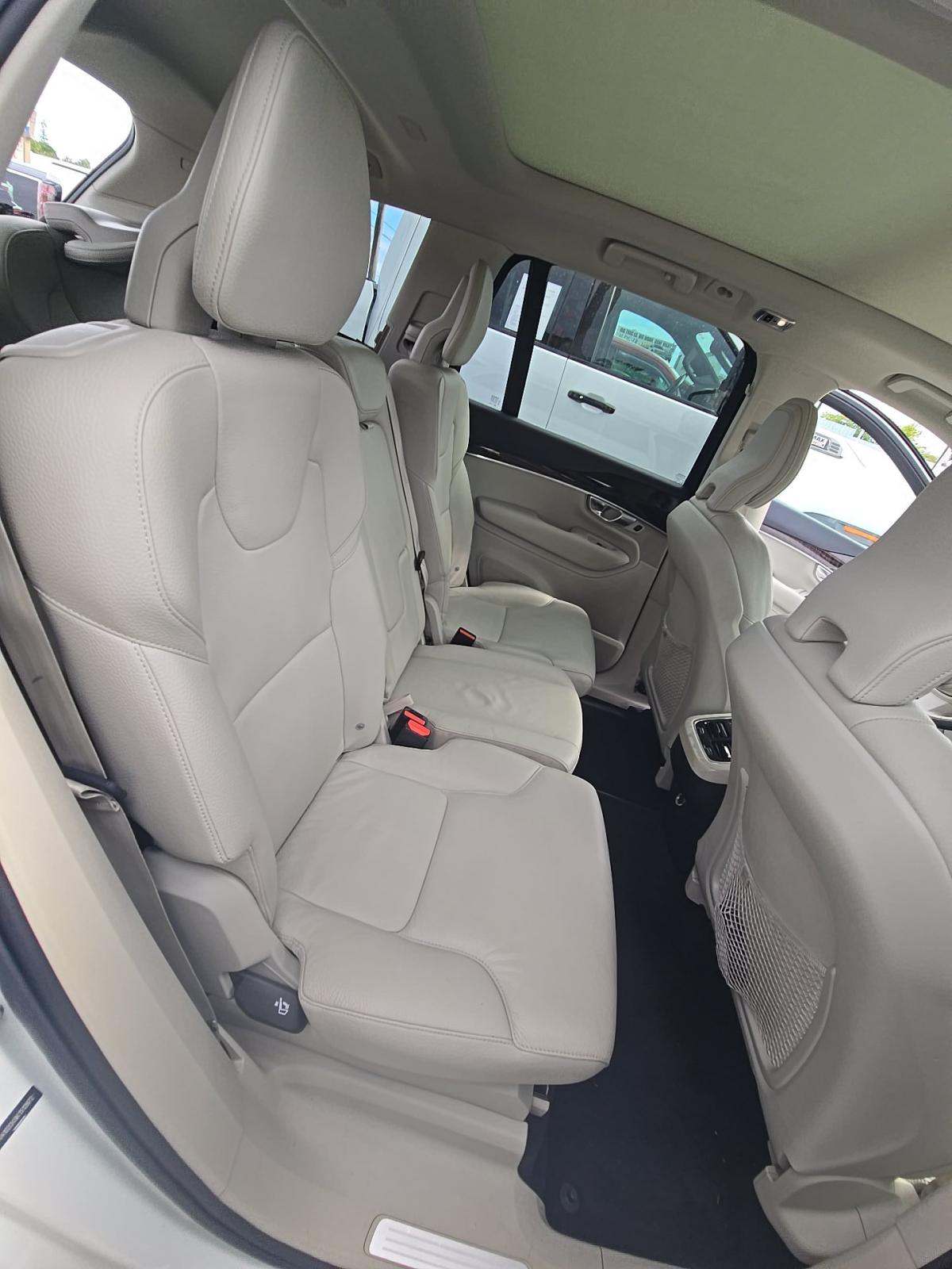 2019 Volvo XC90 T5 Momentum FWD