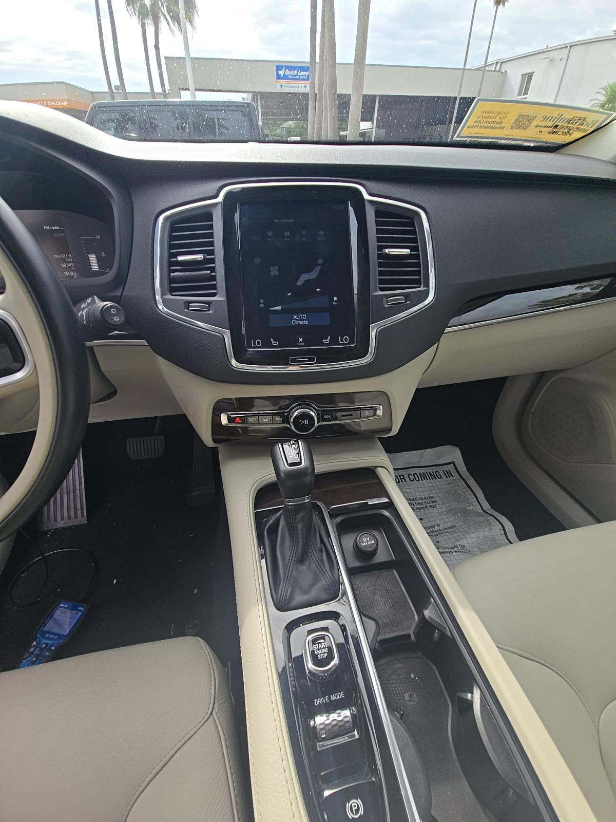 2019 Volvo XC90 T5 Momentum FWD