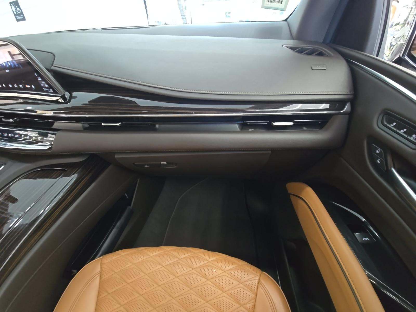 2021 Cadillac Escalade ESV Premium Luxury AWD