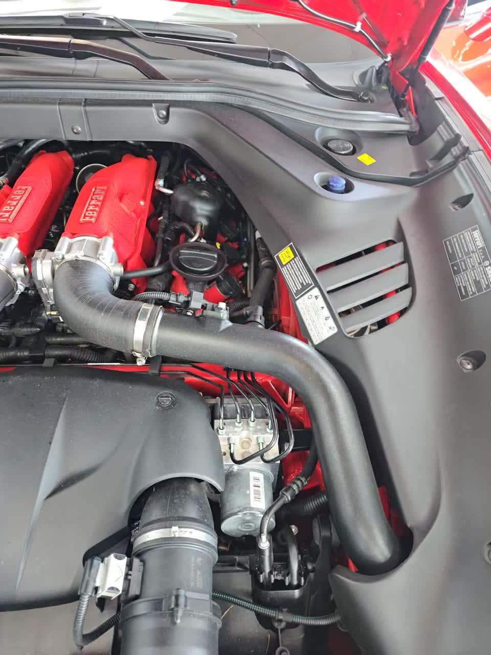 2017 Ferrari California T RWD