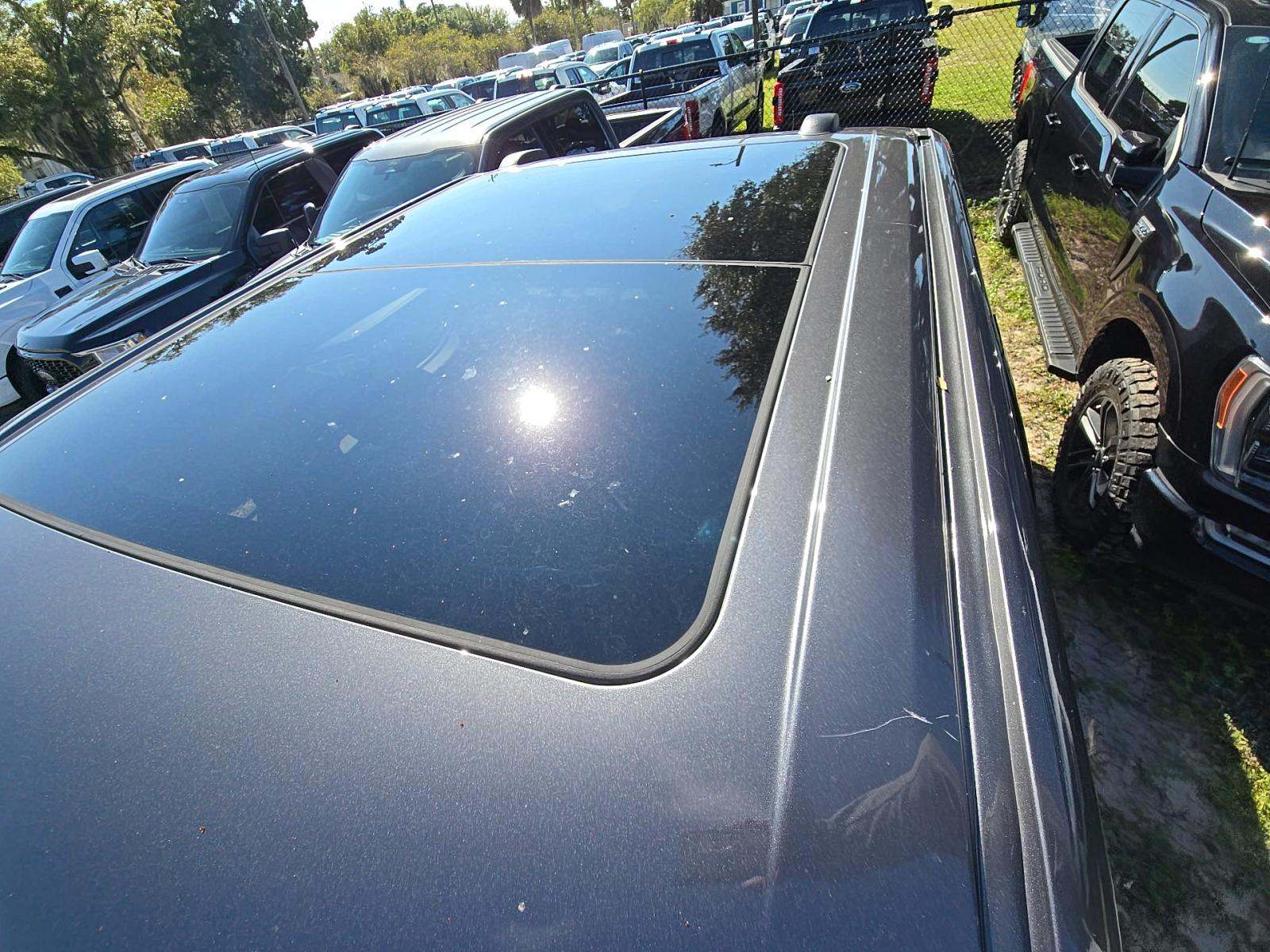 2022 Ford F-150 Hybrid Lariat AWD