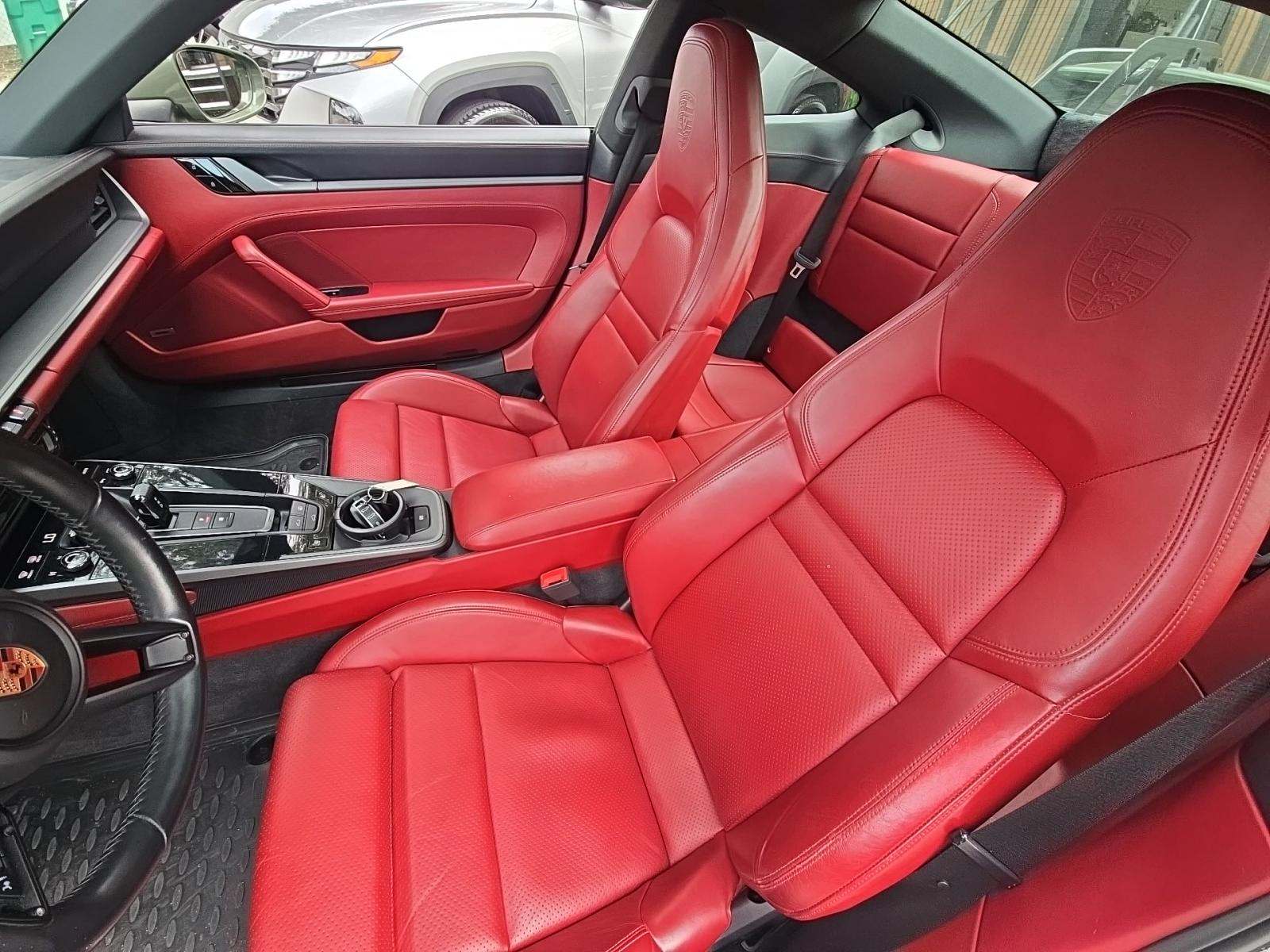 2020 Porsche 911 Carrera RWD