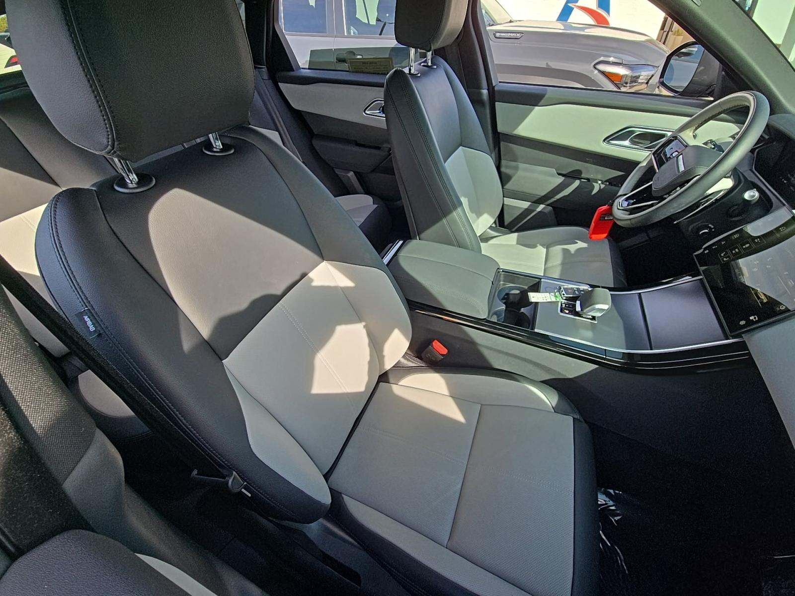 2024 Land Rover Range Rover Velar Dynamic SE AWD