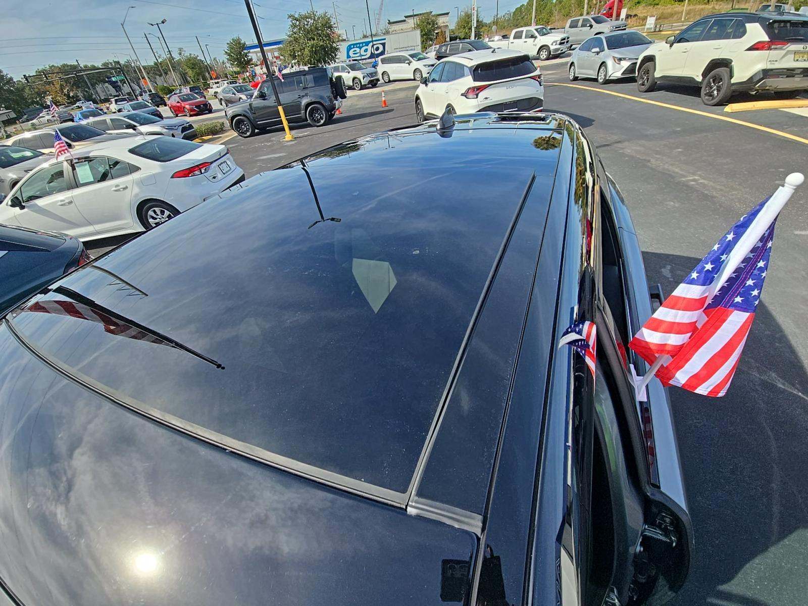 2024 Land Rover Range Rover Velar Dynamic SE AWD