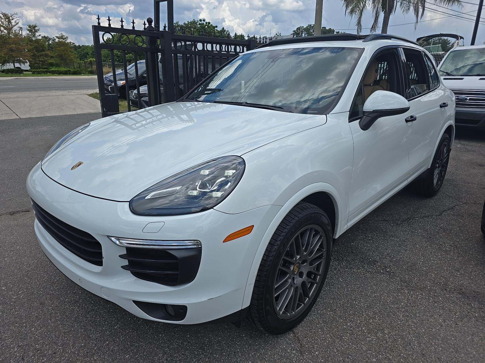 2017 Porsche Cayenne Platinum Edition
