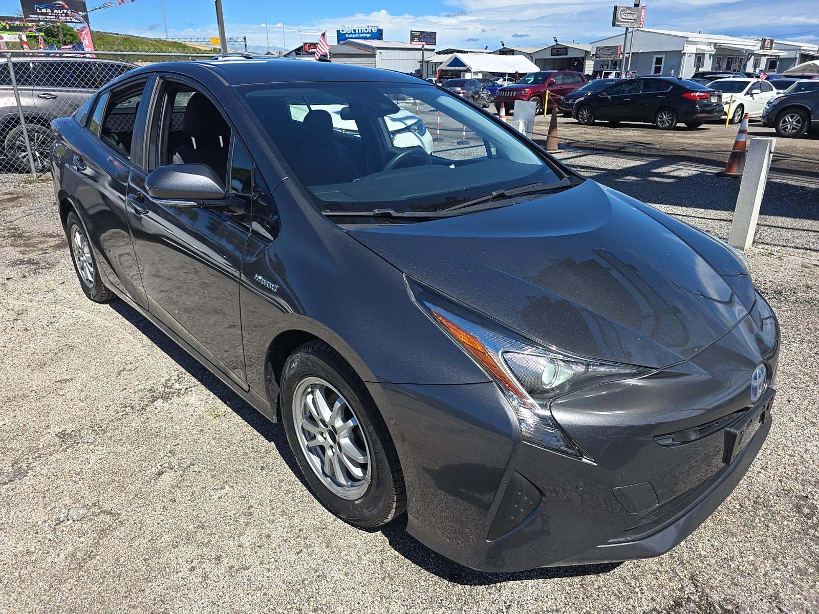 2017 Toyota Prius Two FWD