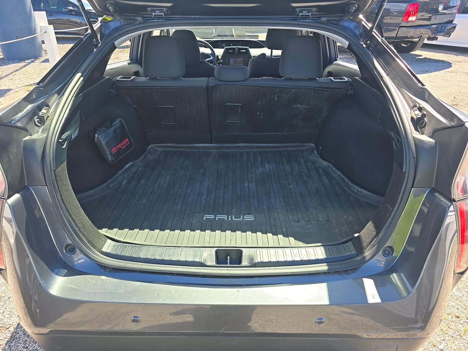 2017 Toyota Prius Two FWD