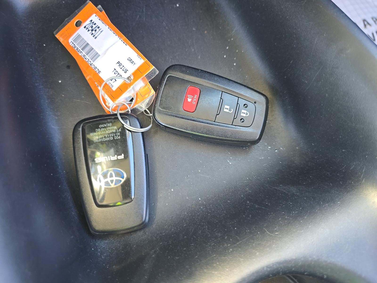 2017 Toyota Prius Two FWD