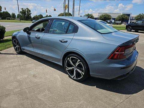 2024 Volvo S60 B5 Plus FWD
