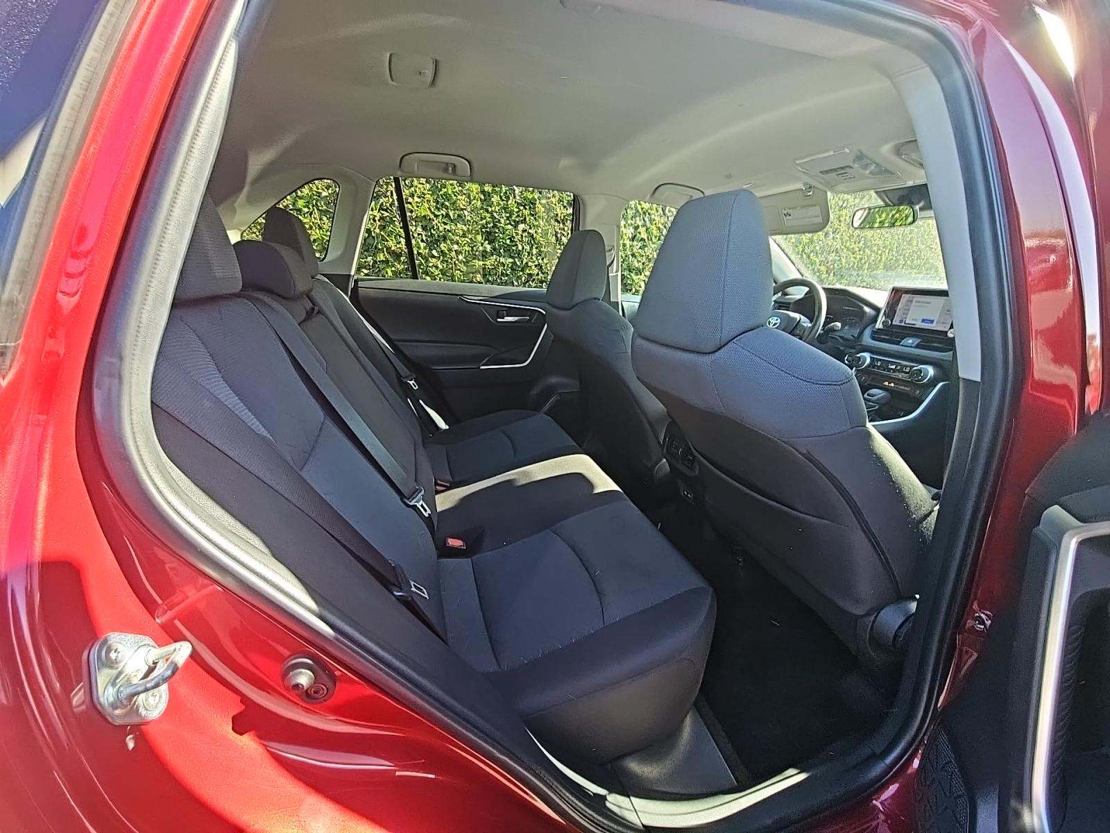 2023 Toyota RAV4 XLE FWD