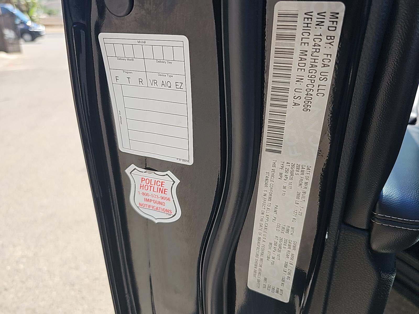 2023 Jeep Grand Cherokee Altitude AWD