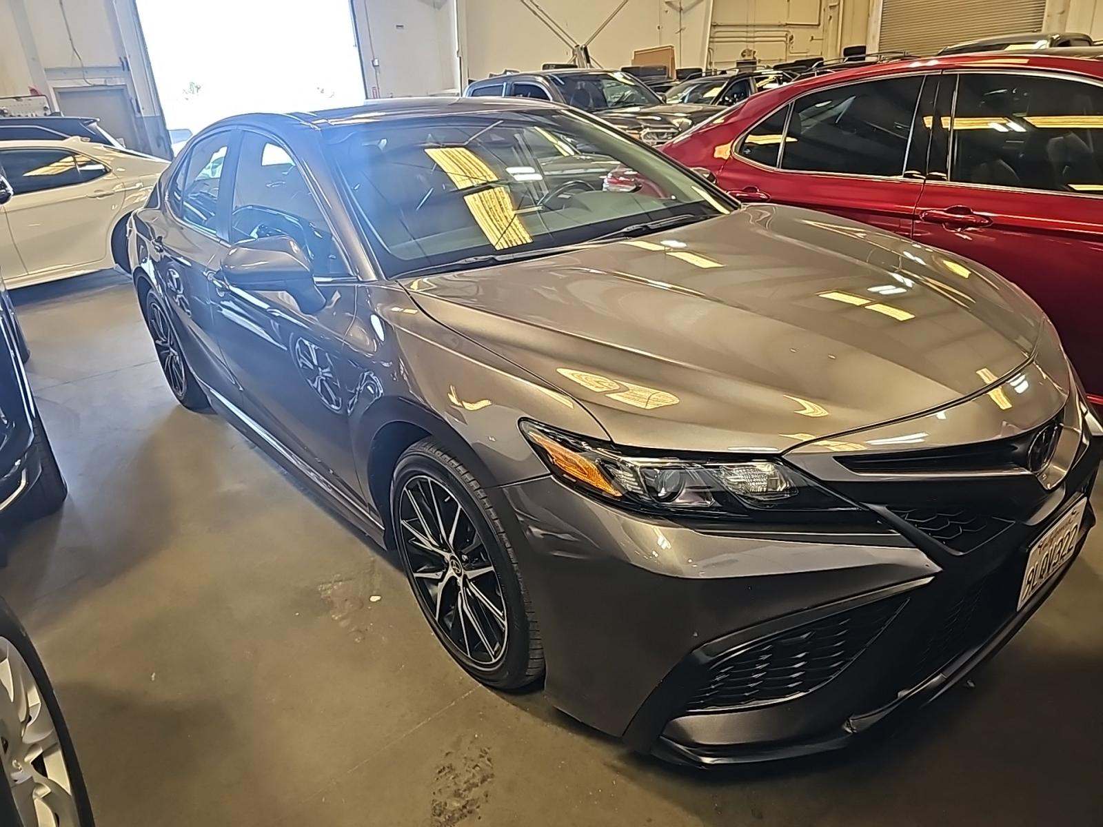 2024 Toyota Camry SE FWD