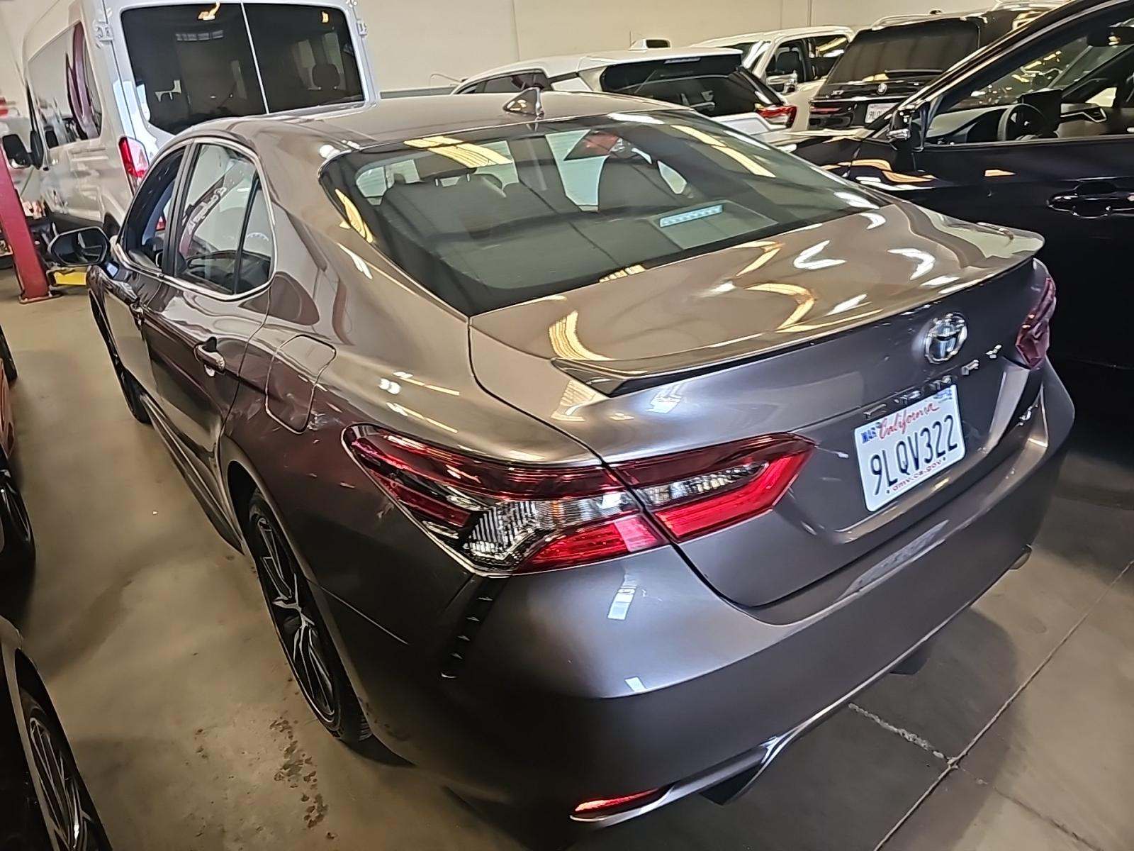 2024 Toyota Camry SE FWD