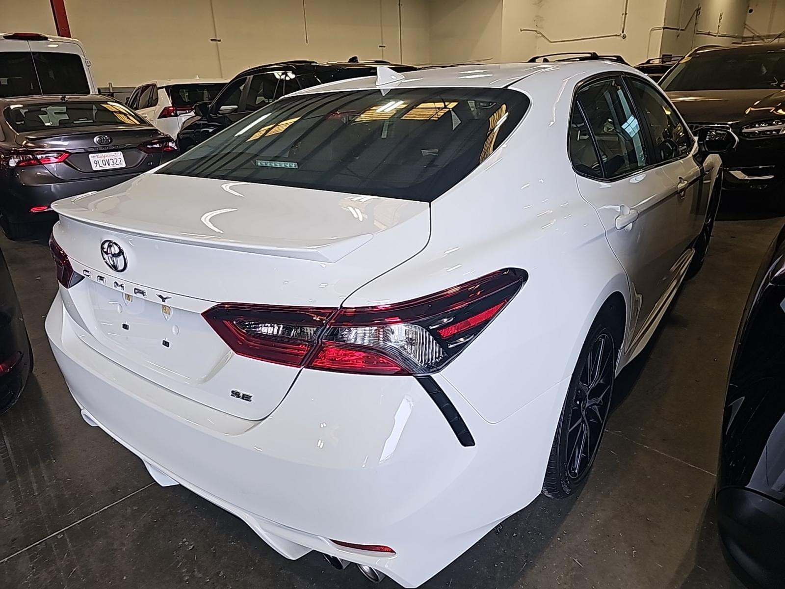 2024 Toyota Camry SE FWD