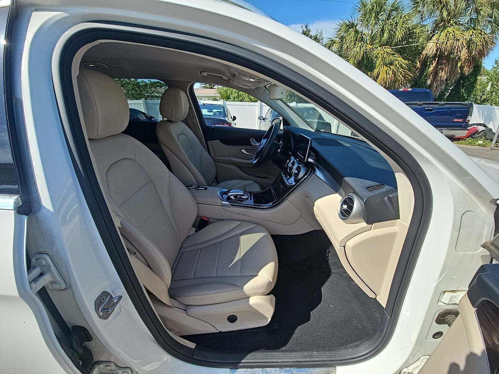 2016 Mercedes-Benz GLC GLC 300 RWD