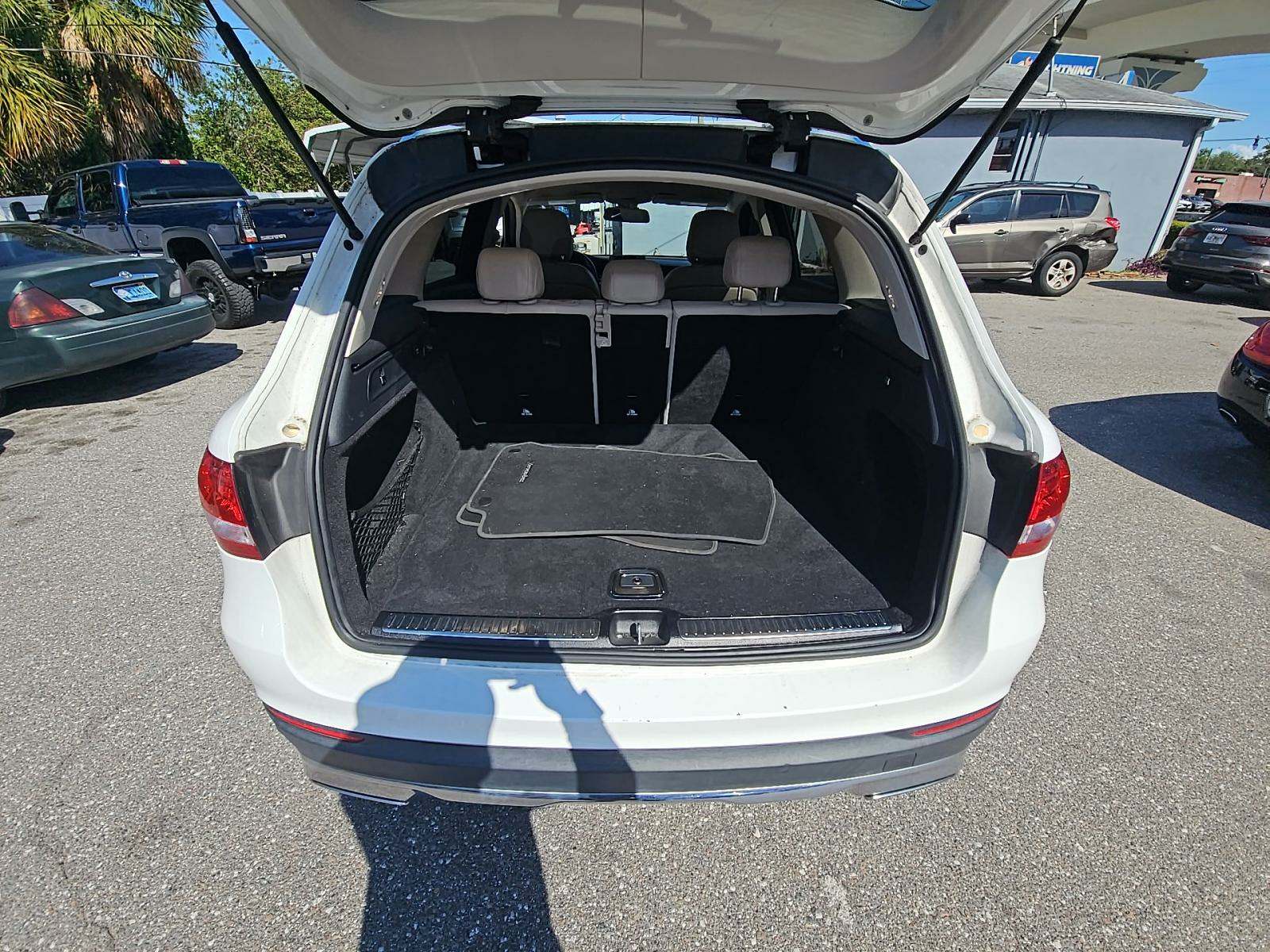 2016 Mercedes-Benz GLC GLC 300 RWD